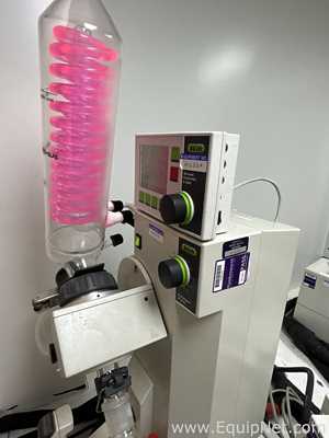 Buchi R-210 Evaporator with B-491 Heating Bath, V-700 Vacuum Pump and F-305 Recirculating Chiller