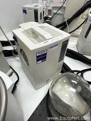 Buchi R-210 Evaporator with B-491 Heating Bath, V-700 Vacuum Pump and F-305 Recirculating Chiller