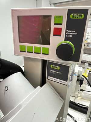 Buchi R-100 Rotary Evaporator with B-100 Heating Bath and V-300 Vacuum Pump