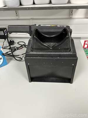 Analytik Jena UVP UVGL-58 Handheld UV Lamp With UVP Chromato-Vue Cabinet