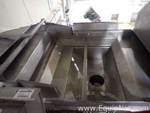Commercial Manufacturing Vibra-Glide 57x60 Shaker 13-01