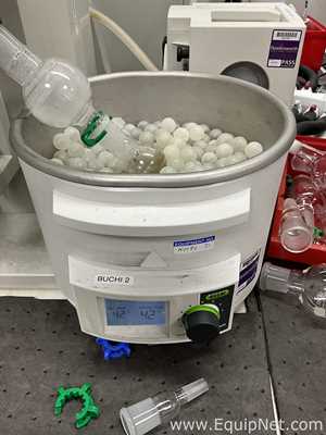 Buchi Labortechnik AG R-210 Evaporator With B-491 Heating Bath V-300 Vacuum Pump and V-850 Interface
