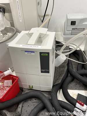 Buchi Labortechnik AG R-210 Evaporator With B-491 Heating Bath V-300 Vacuum Pump and V-850 Interface