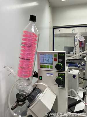 Buchi Labortechnik AG R-210 Evaporator With B-491 Heating Bath V-700 Vacuum Pump and V-850 Interface