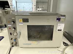 Gallenkamp OVA031.XX1.5 Laboratory Vacuum Oven with Edwards ELab2 Vacuum Pump