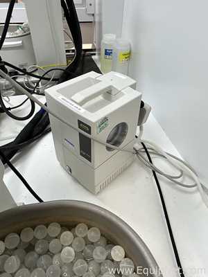 Buchi R-210 Evaporator with B-491 Heating Bath and V-700 Vacuum Pump