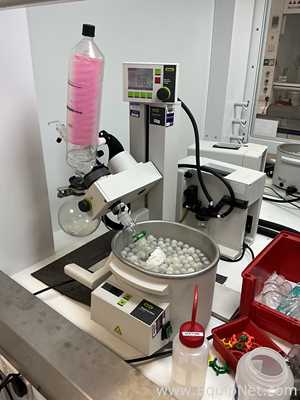 Buchi R-100 Rotary Evaporator with B-100 Heating Bath and V-300 Vacuum Pump