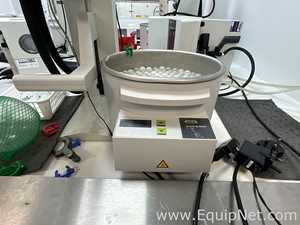 Buchi R-100 Rotary Evaporator with B-100 Heating Bath and V-300 Vacuum Pump