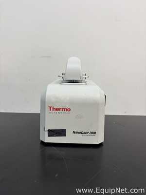 Thermo Scientific NanoDrop 2000 UV-Vis Spectrophotometer