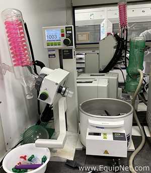 Buchi Labortechnik AG R-100 Evaporator With B-100 Heating Bath V-300 Vacuum Pump and V-850 Interface