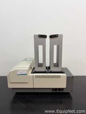 Molecular Devices Spectra Max 384 Plus Microplate Spectrophotometer With StakMax Microplate Handler