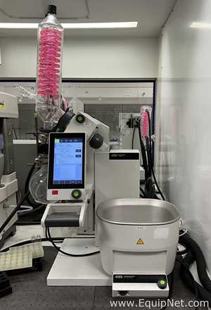 Buchi R-300 Rotary Evaporation System with B-300 Base Heating Bath and V-300 Vacuum Pump - R