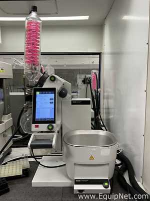 Buchi R-300 Rotary Evaporation System with B-300 Base Heating Bath and V-300 Vacuum Pump - R