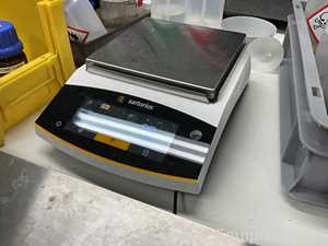 Sartorius BCE8201-1S 8200 Gram Balance