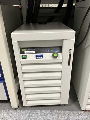 9Buchi F-305 Recirculating Chiller