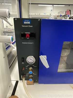 Fistreem ASY031.XX3.5 Laboratory Vacuum Oven with Edwards Vacuum Pump