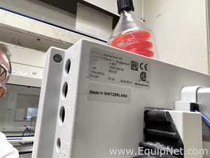 Buchi Labortechnik AG R-210 Evaporator With B-491 Heating Bath V-700 Vacuum Pump and V-850 Interface