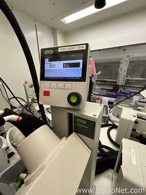 Buchi R-100 Rotary Evaporator with B-100 Heating Bath, V-300 Vacuum Pump and F-314 Recirc Chiller