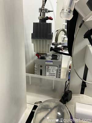 Buchi R-100 Rotary Evaporator with B-100 Heating Bath, V-300 Vacuum Pump and Edwards Vacuum Pump