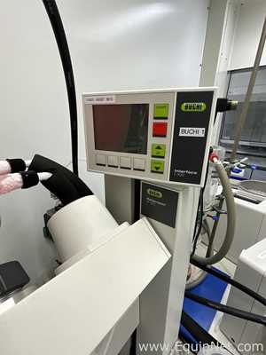 Buchi R-100 Rotary Evaporator with B-100 Heating Bath, V-300 Vacuum Pump and Edwards Vacuum Pump