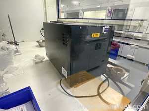 Fistreem ASY031.XX3.5 Laboratory Vacuum Oven with Edwards Vacuum Pump