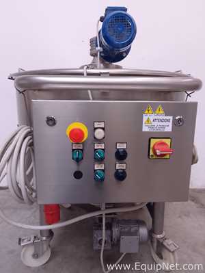 Powder mixer