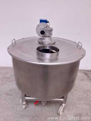Powder mixer