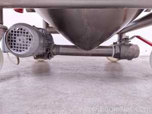 Powder mixer