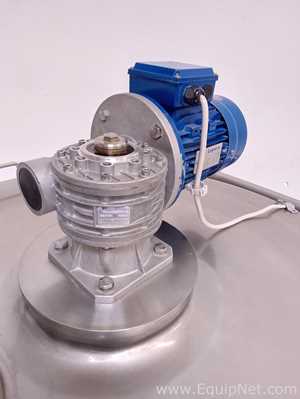 Powder mixer