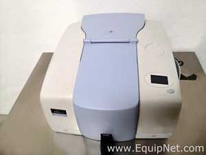 Espectrómetro Perkin Elmer FT-NIR 100N