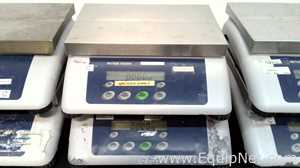 Lot of 7 Mettler Toledo Balances and Scales