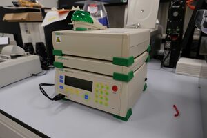 Bio Rad Gene Pulser Xcell Electroporation System with PC Module and CE Module
