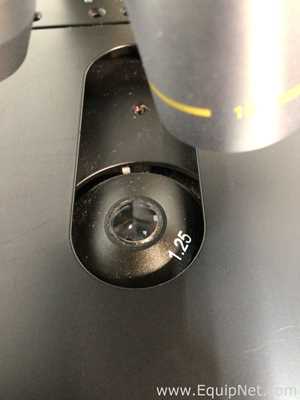 Microscópio VWR 89404-472