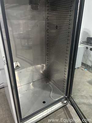 Thermo Fisher Scientific 3950 Reach In CO2 Incubator