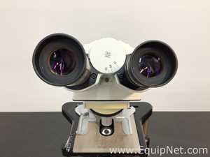 Leica DM1000 Binocular Microscope