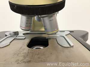 Leica DM1000 Binocular Microscope