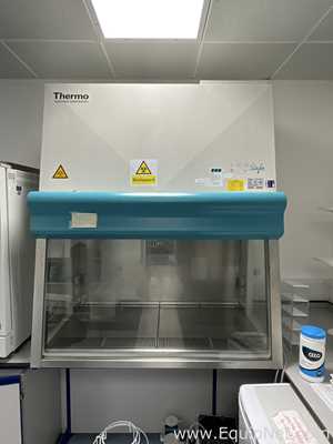 Cabine de Segurança Biológica Thermo Electron Corporation HeraSafe KS12