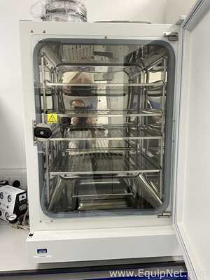Nuaire NU5810E Incubator