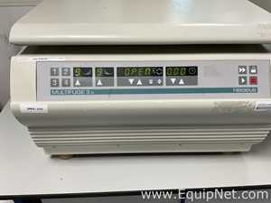 Centrífuga para Laboratórios Thermo Electron Corporation Multifuge 3S