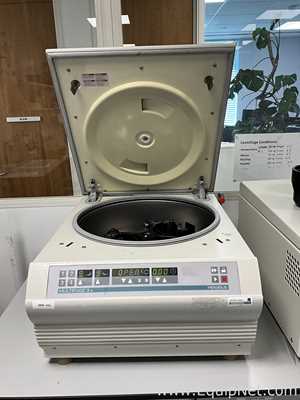 Centrífuga para Laboratórios Thermo Electron Corporation Multifuge 3S