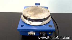 Lot of Stirrers and Stirring Hot Plates