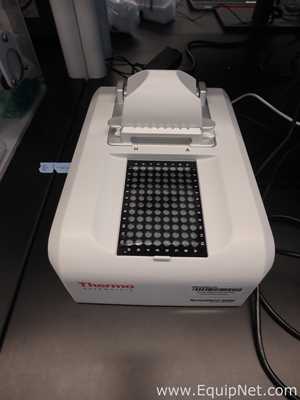 Thermo Scientific NanoDrop 8000 Spectrophotometer