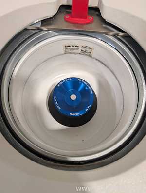 Beckman Coulter Optima Max XP  Centrifuge