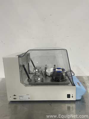 Thermo Scientific MaxQ 4450 Incubating Orbital Shaker