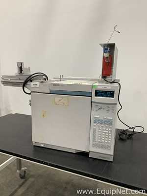 Hewlett Packard 6890 Gas Chromatograph with Sample Tray