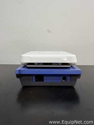 Lot of IKA C-Mag HS 7 Digital Hot Plate Stirrer and VWR 12365-380 620-S Analog Stirrer