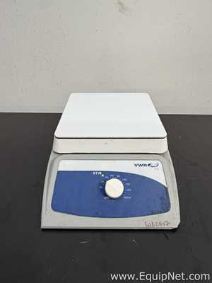 Lot of IKA C-Mag HS 7 Digital Hot Plate Stirrer and VWR 12365-380 620-S Analog Stirrer