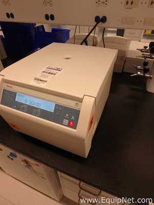 Centrífuga para laboratorio Thermo Scientific Sorvall ST8