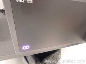 Telesis BioXp 3250 benchtop synthetic biology workstation