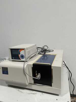 Espectrofotómetro Hitachi U-2910